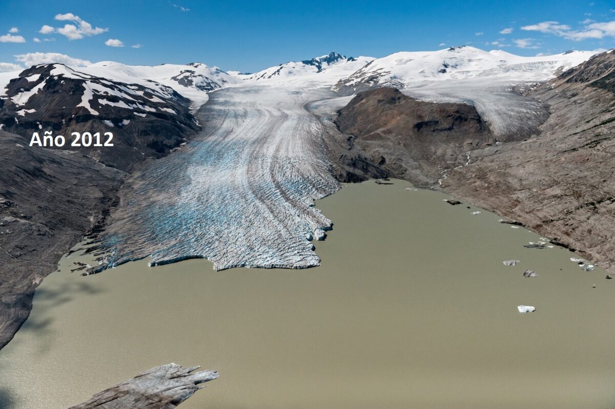 Aspecto del mismo glaciar en el año 2012, con mucho menos hielo. j. balog/n. G